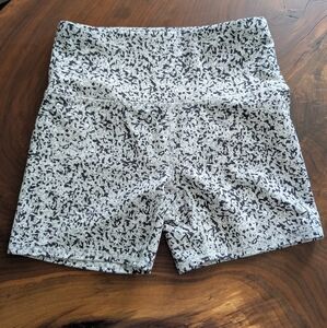RBX Women's Black and White Patterned Shorts Size S/P